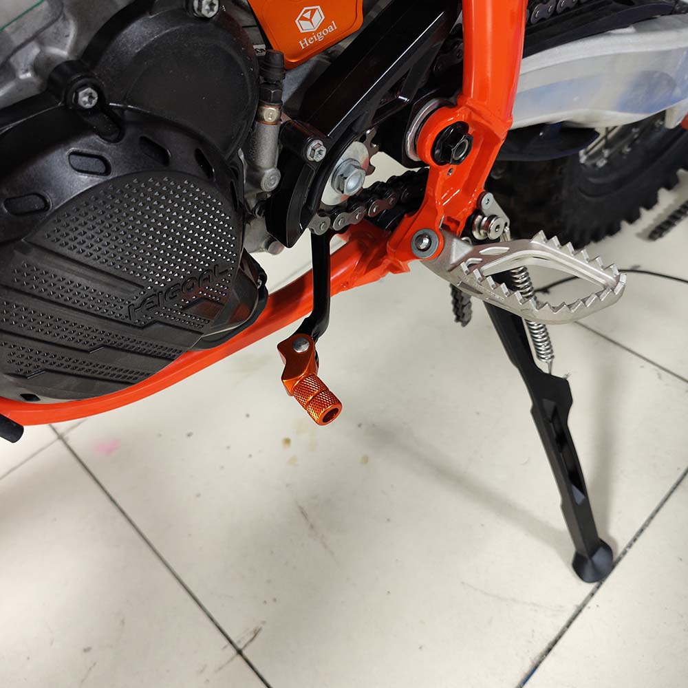 اكسسوارات الدراجات النارية مزو - مراجعة Riding Gear وسعره